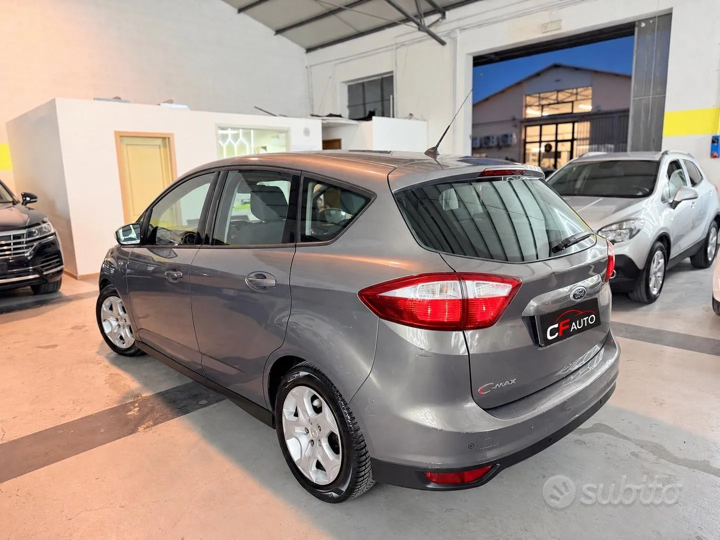 Ford C-Max 2013 photo 3