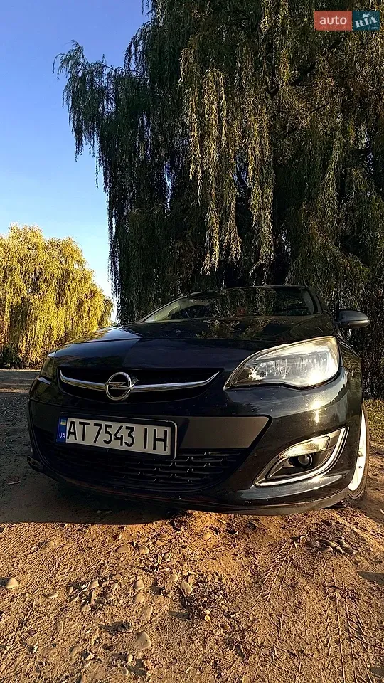 Opel Astra 2012 photo 5
