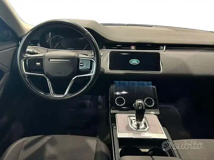 Land Rover Evoque 2021 photo 3