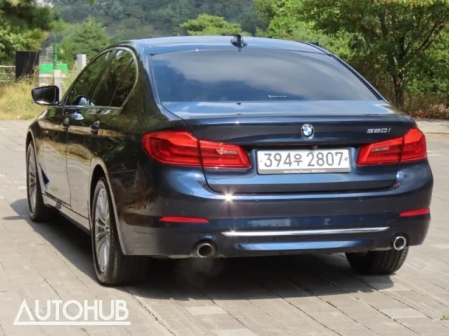 BMW 5 Series 2020 photo 4