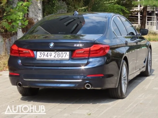 BMW 5 Series 2020 photo 3