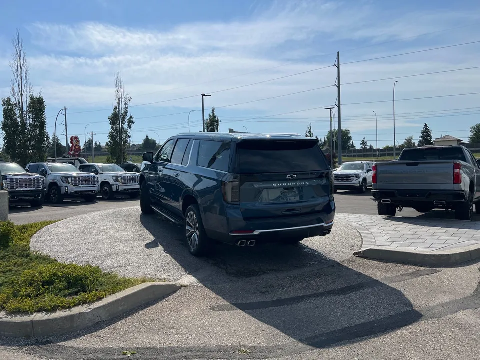 Chevrolet Suburban 2026 photo 4