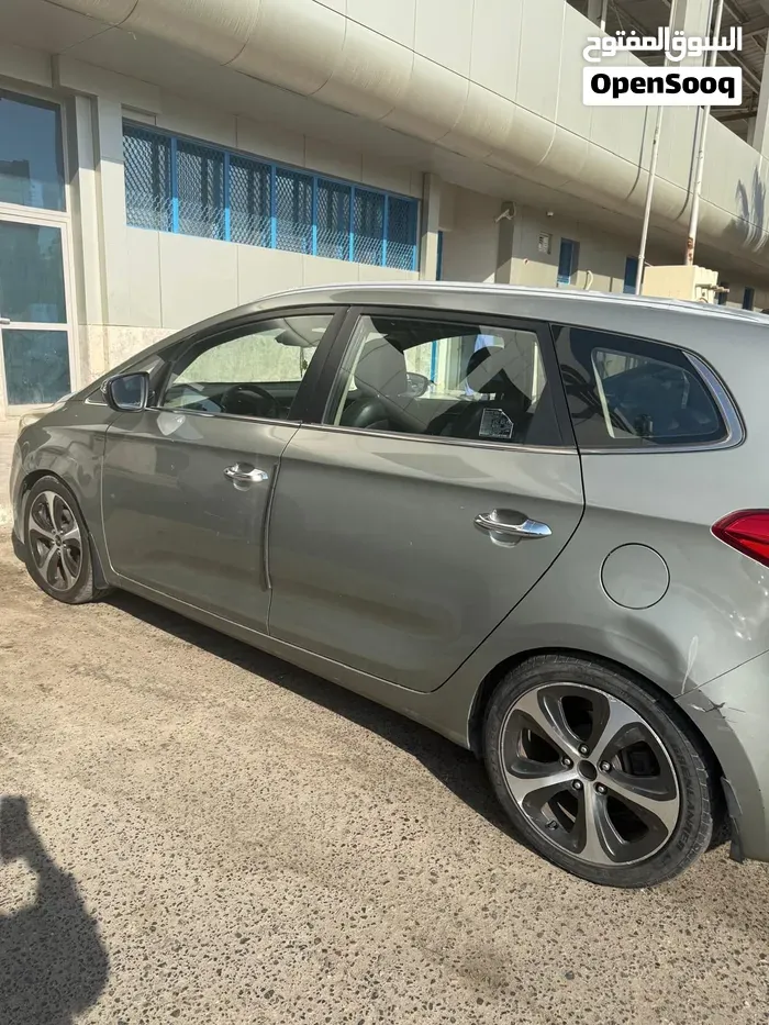 Kia Carens 2014 photo 4