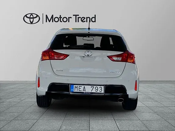 Toyota Auris 2013 photo 4