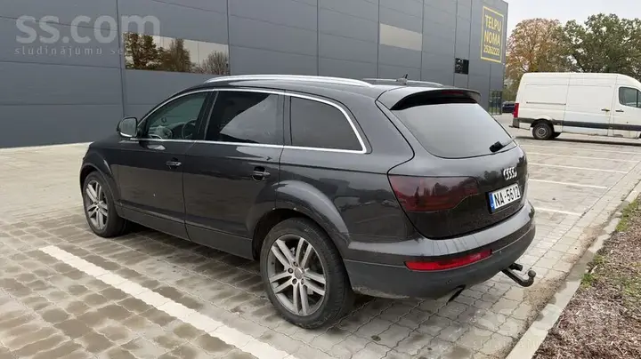 Audi Q7 2007 photo 4