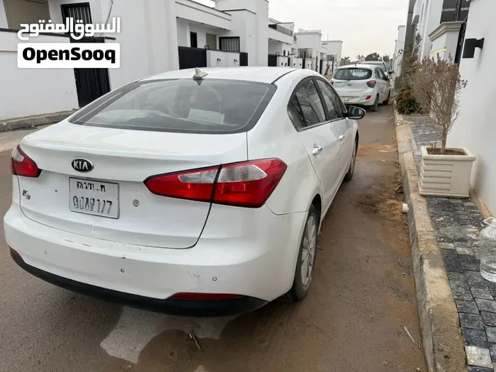 Kia K3 2013 photo 4
