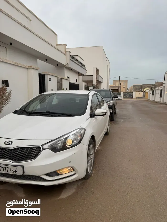 Kia K3 2013 photo 2