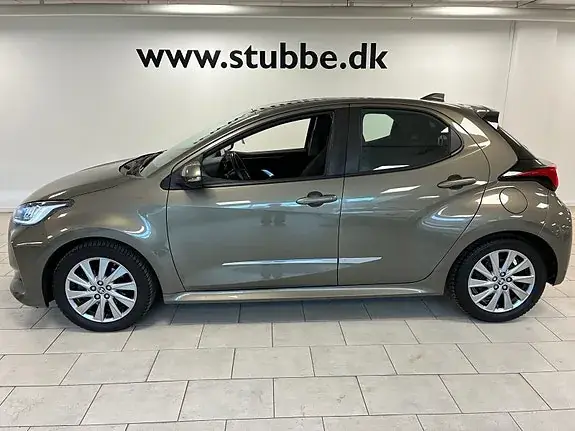 Toyota Yaris 2023 photo 3