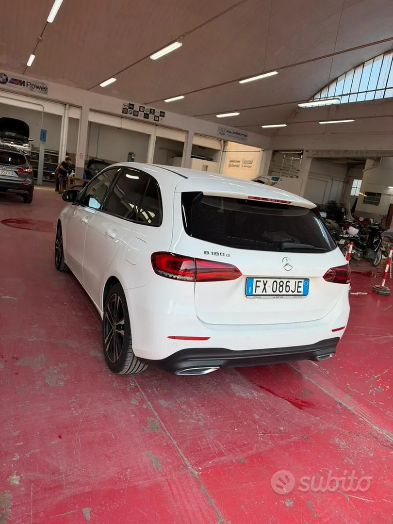 Mercedes-Benz B-Class 2019 photo 2