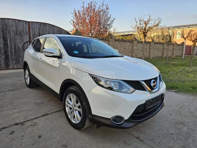 Nissan Qashqai 2015 photo 2