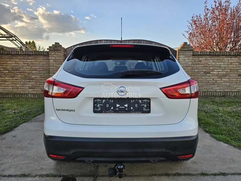 Nissan Qashqai 2015 photo 5
