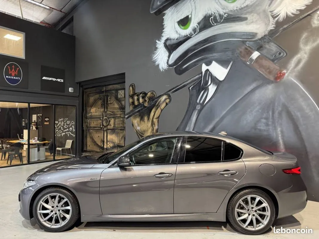 Alfa Romeo Giulia 2021 photo 4