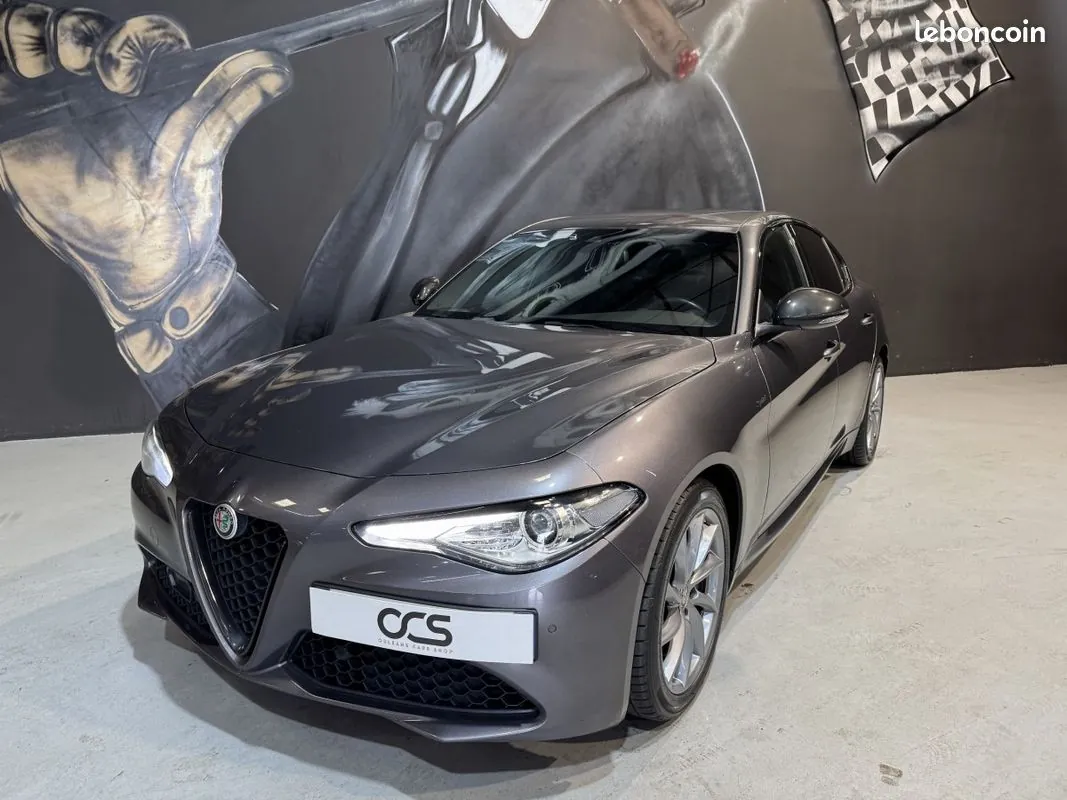 Alfa Romeo Giulia 2021 photo 2