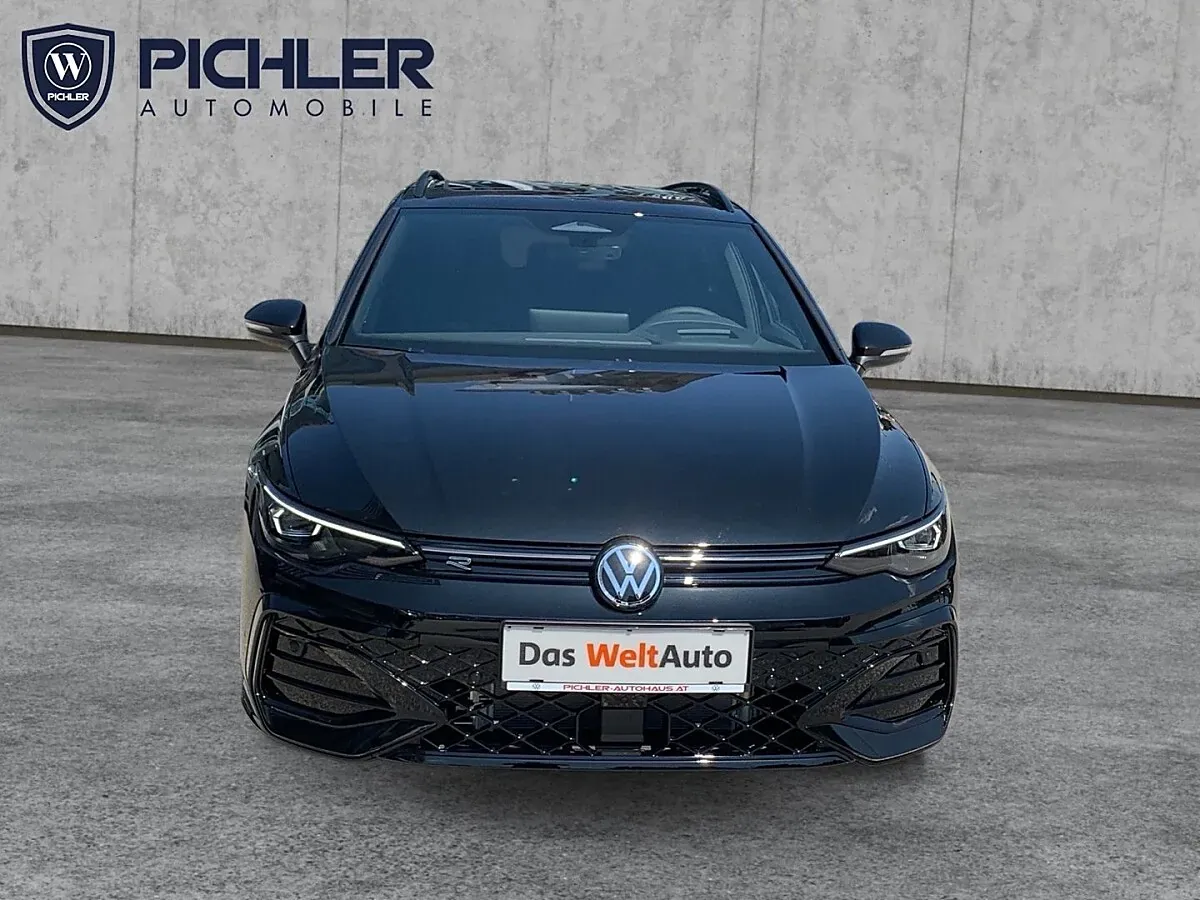 Volkswagen Golf 2026 photo 2