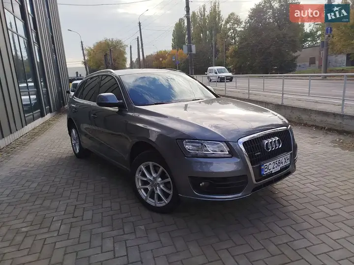 Audi Q5 2011 photo 2