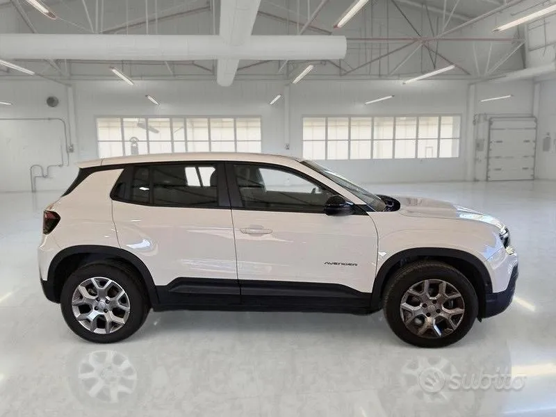 Jeep Avenger 2023 photo 3