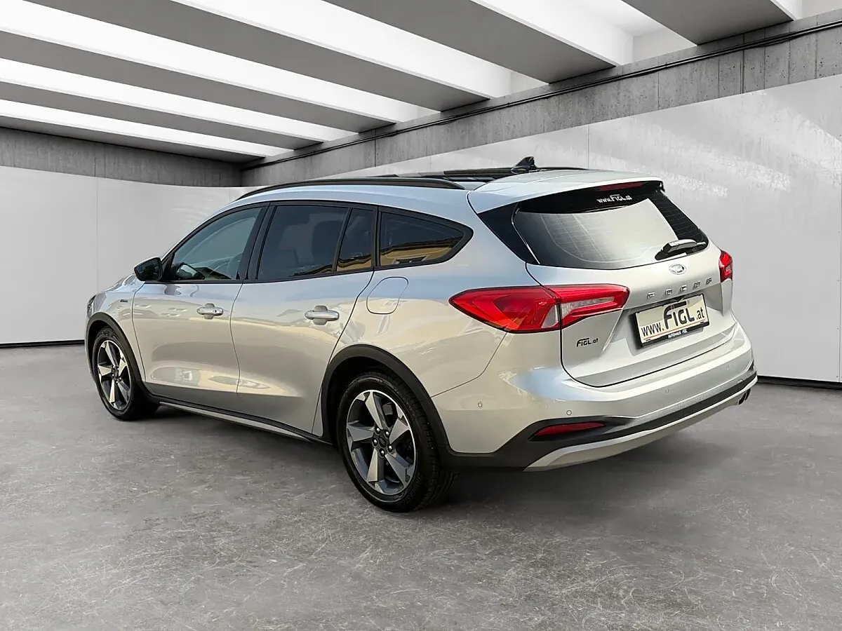 Ford Focus 2019 photo 3