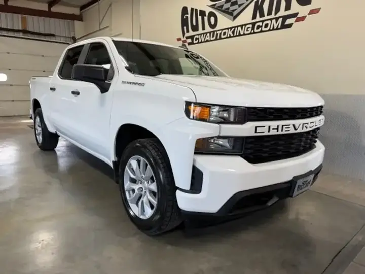 Chevrolet Silverado 1500 2021 photo 2