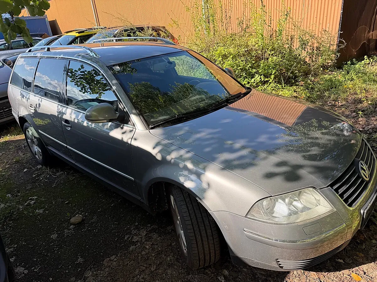Volkswagen Passat 2004 photo 2