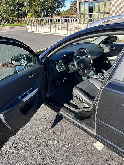 Volvo V50 2012 photo 2