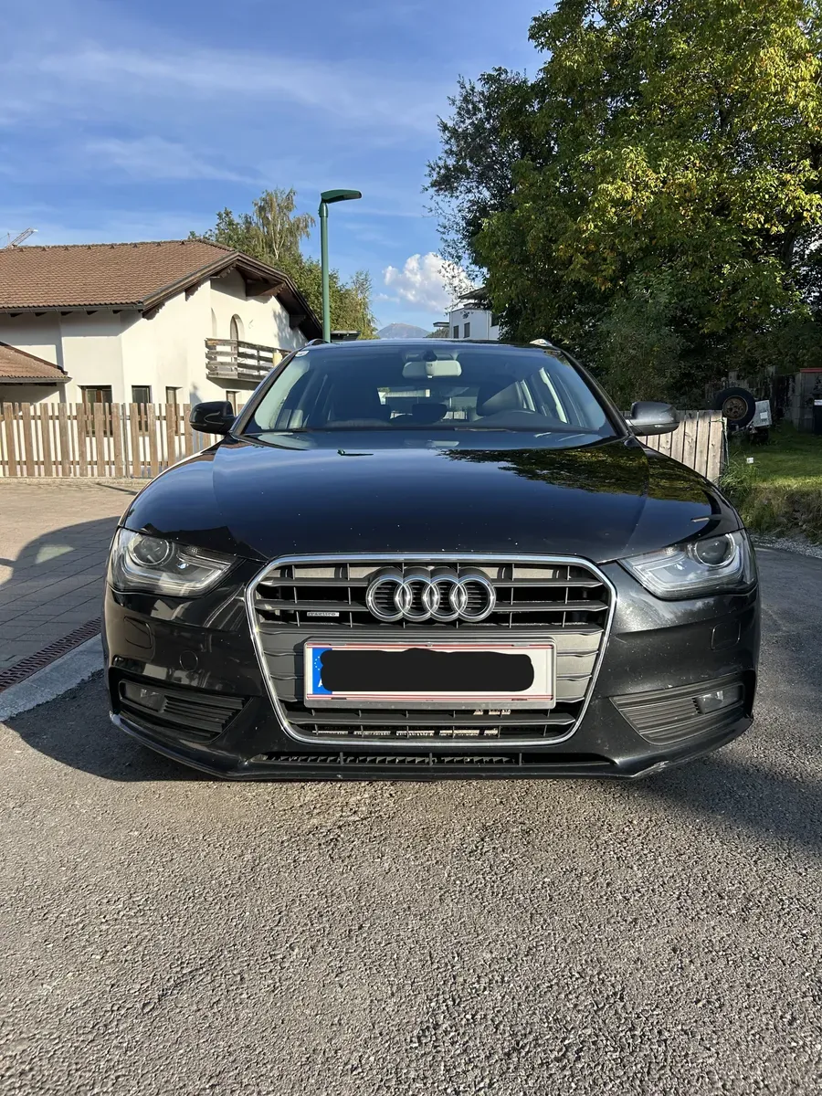 Audi A4 2014 photo 2
