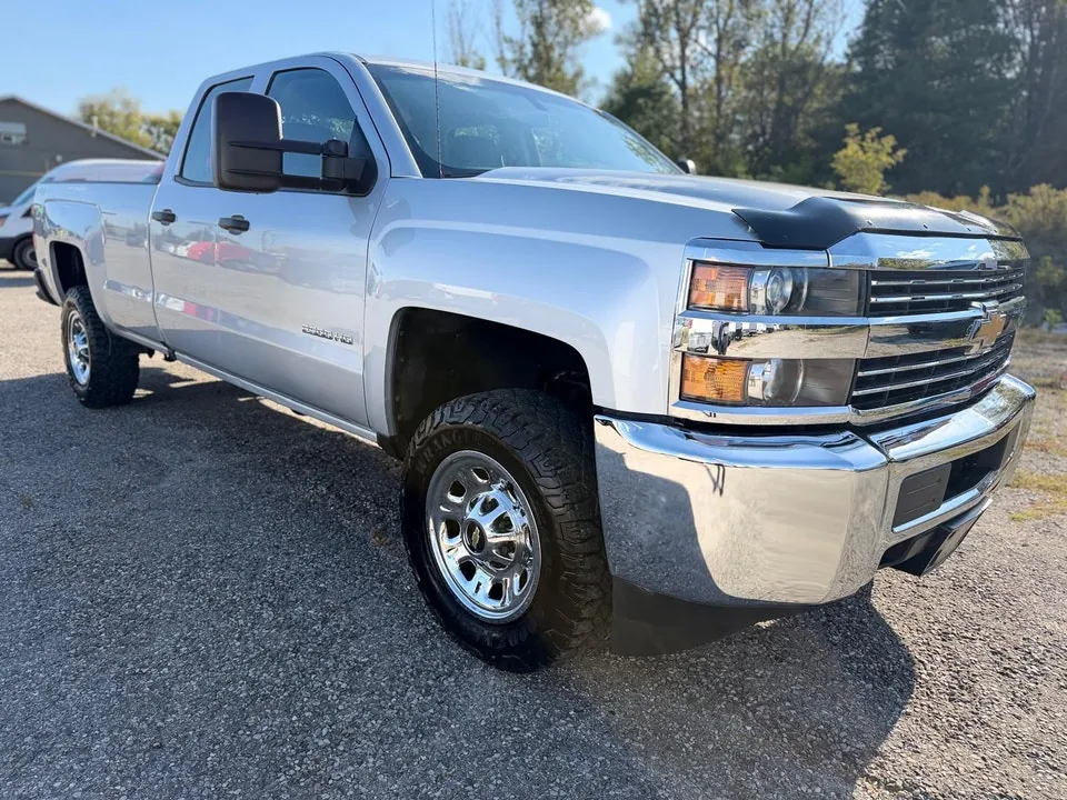 Chevrolet Silverado 2500Hd 2019 photo 3