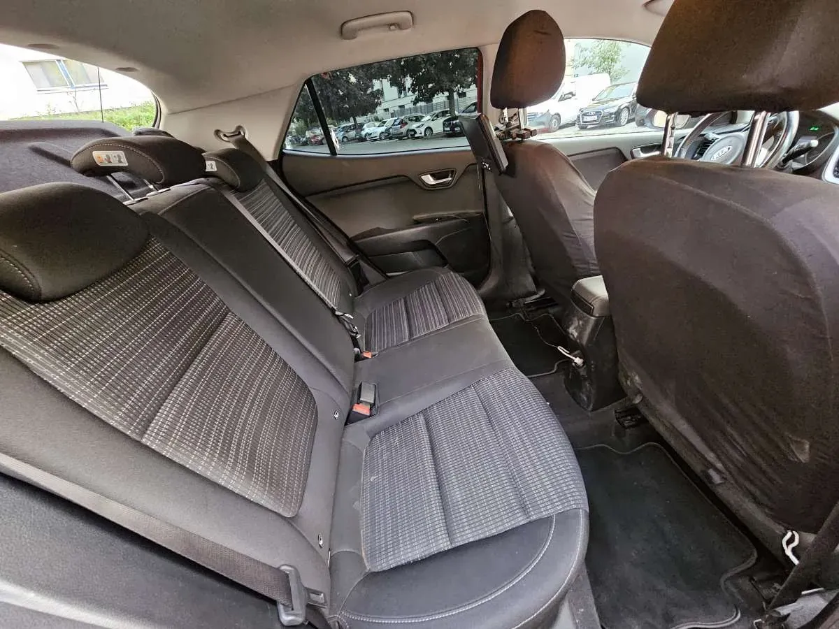 Kia Stonic 2019 photo 3