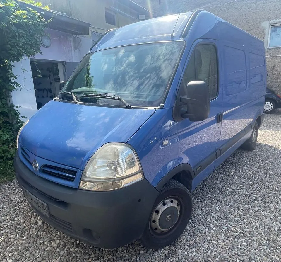 Nissan Interstar