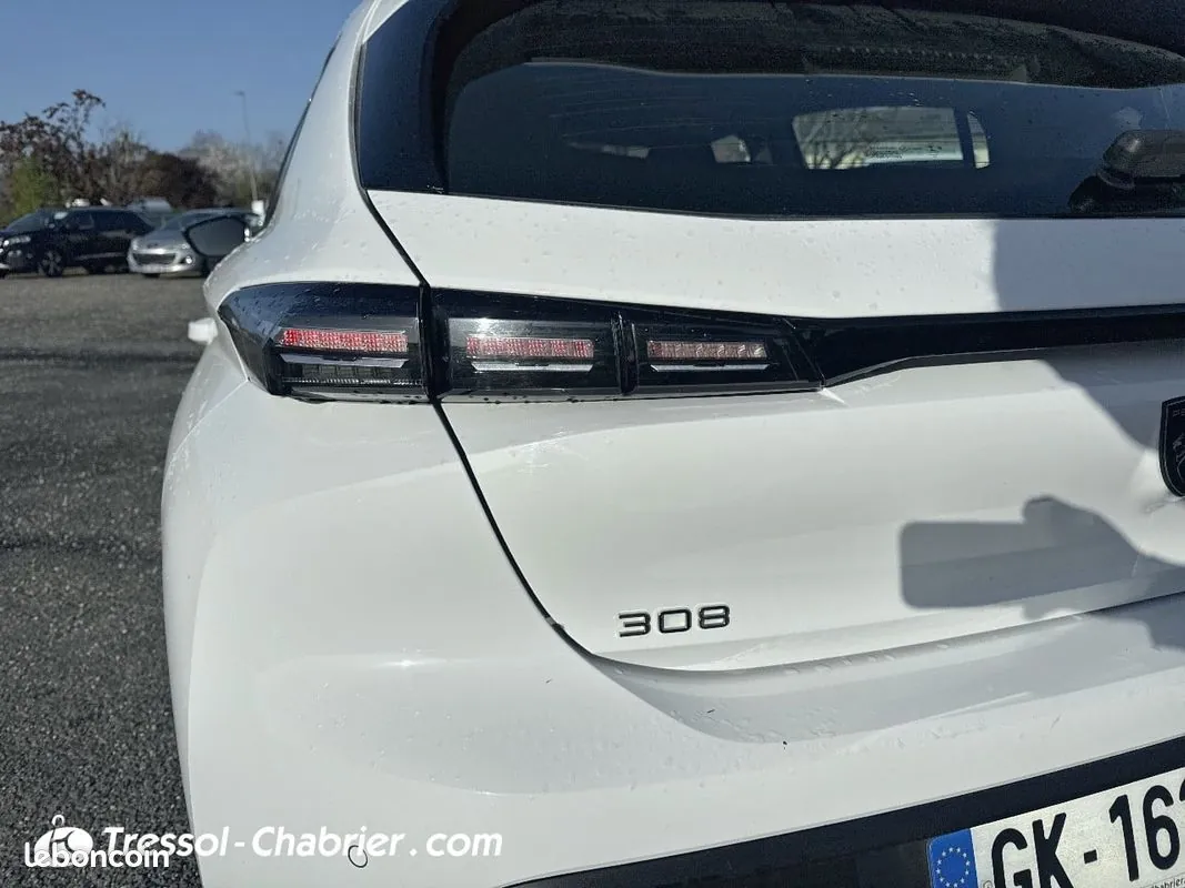 Peugeot 308 2022 photo 2