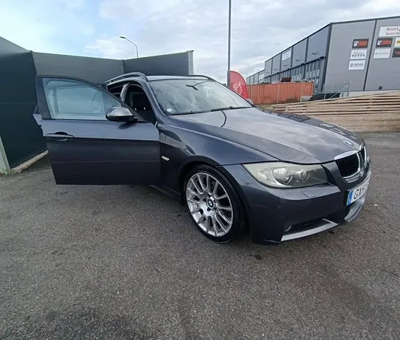 BMW 320I 2008 photo 2