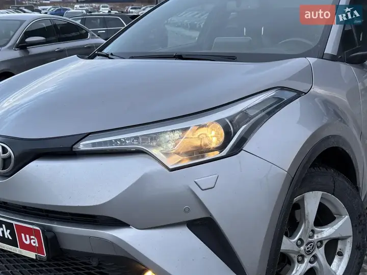 Toyota C-Hr 2016 photo 4