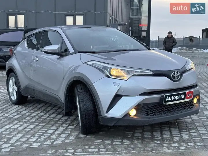 Toyota C-Hr 2016 photo 3