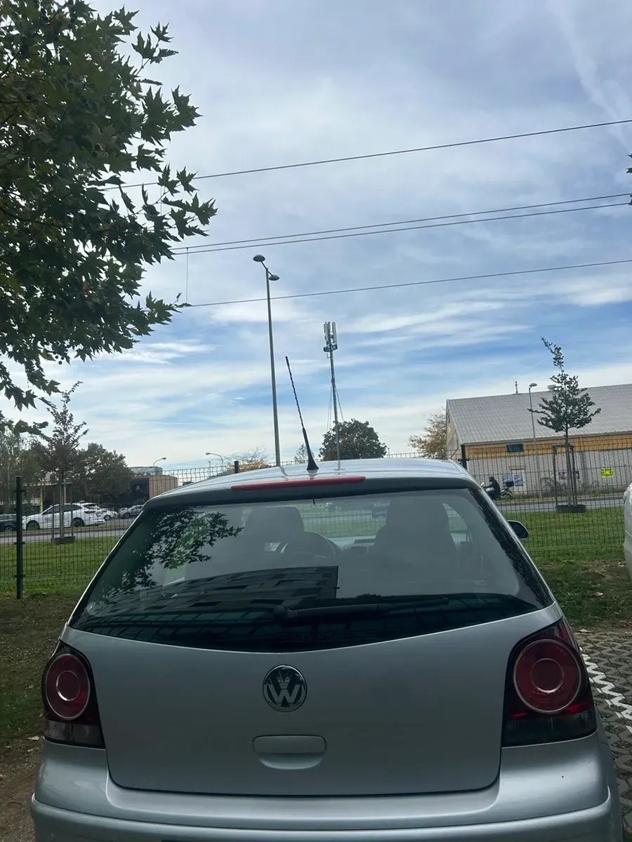 Volkswagen Polo 2007 photo 3