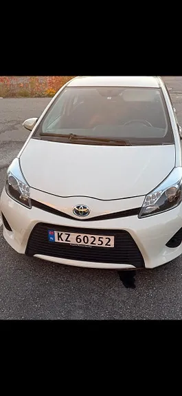 Toyota Yaris 2012 photo 3