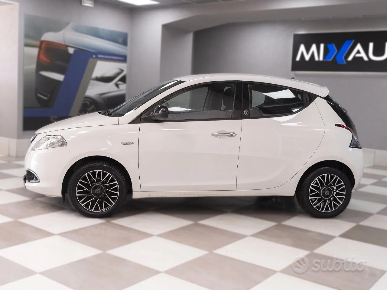 Lancia Ypsilon 2015 photo 3