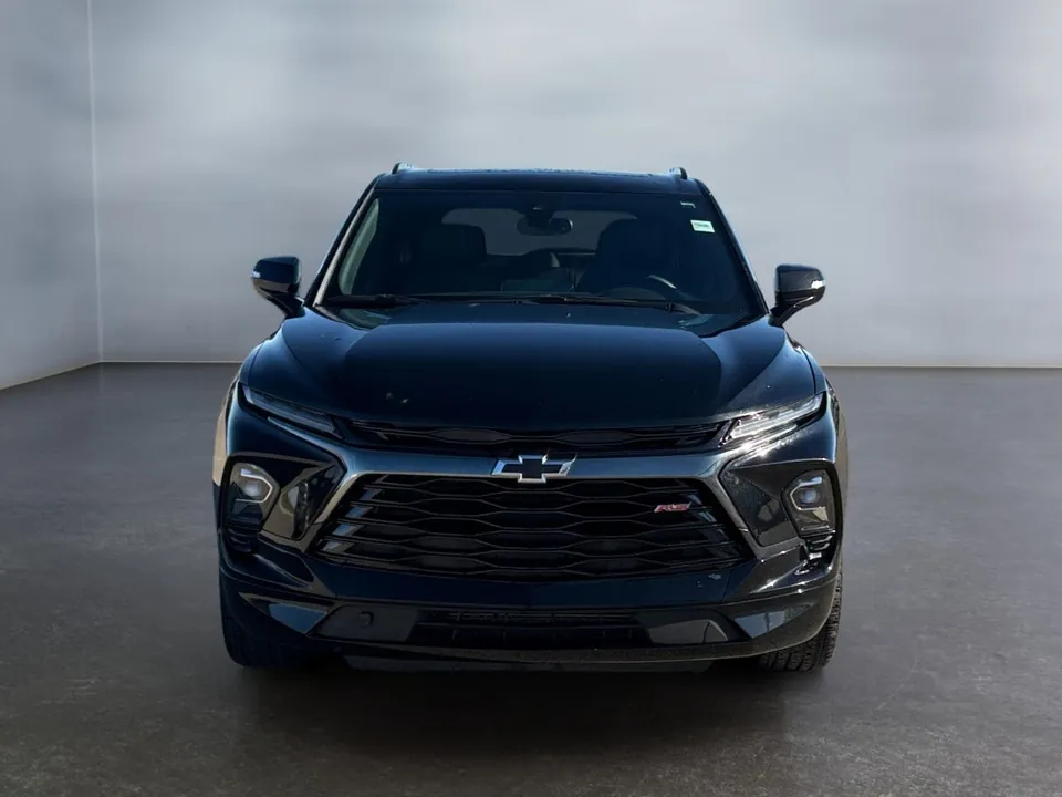 Chevrolet Blazer 2024 photo 2