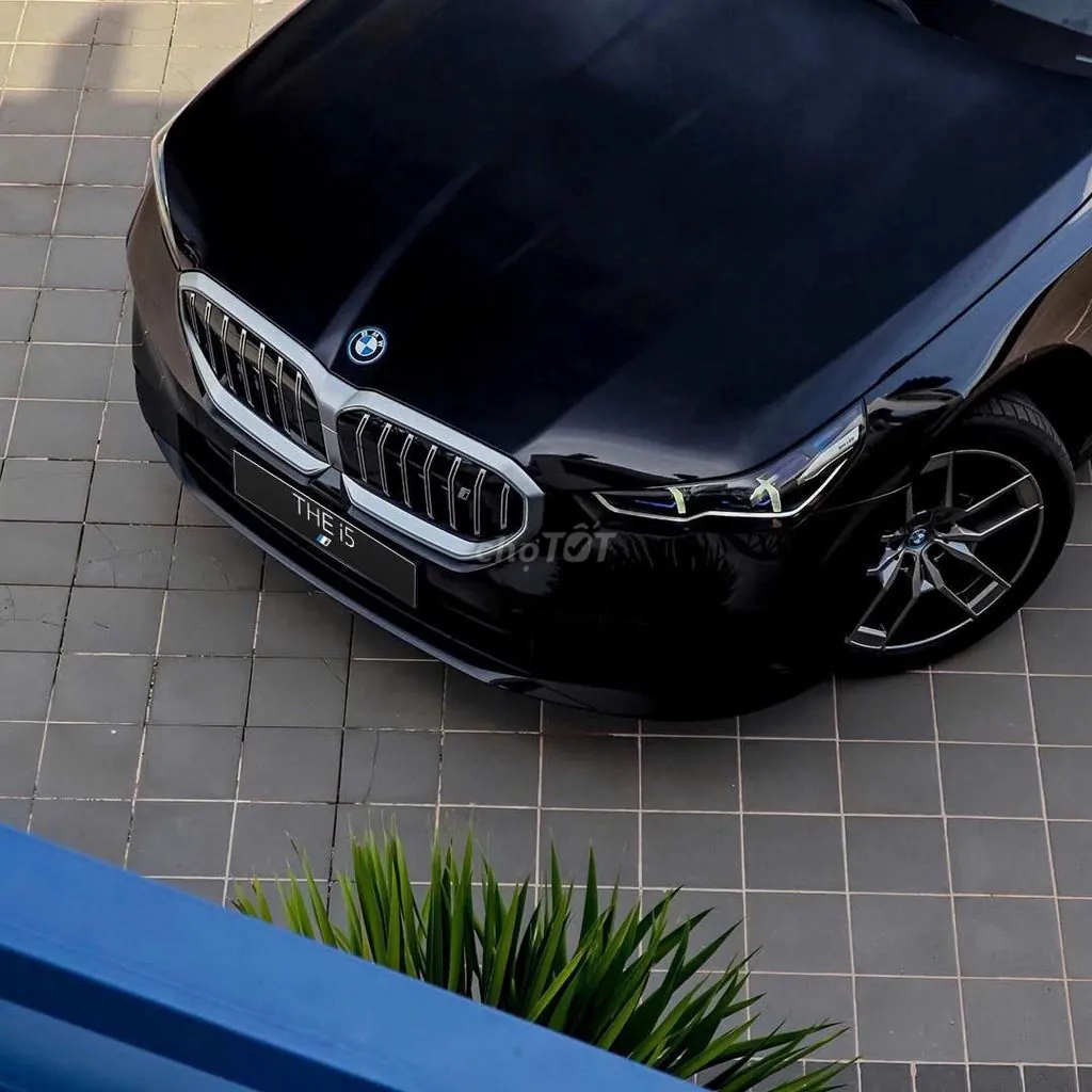 BMW 520I 2026 photo 2
