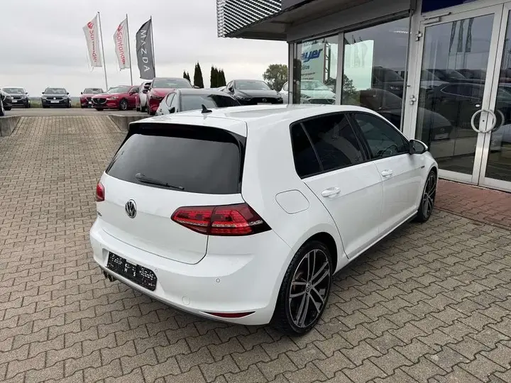Volkswagen Golf 2014 photo 5