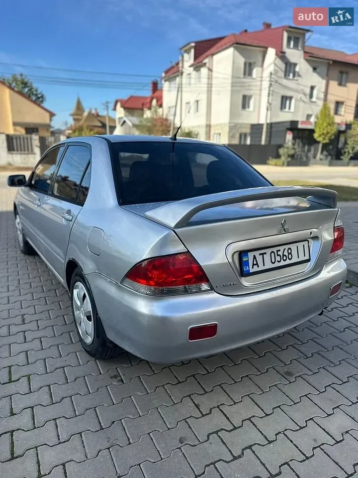 Mitsubishi Lancer 2004 photo 5