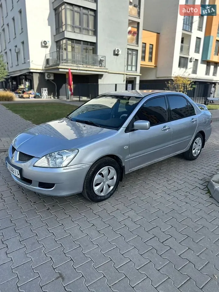 Mitsubishi Lancer 2004 photo 3