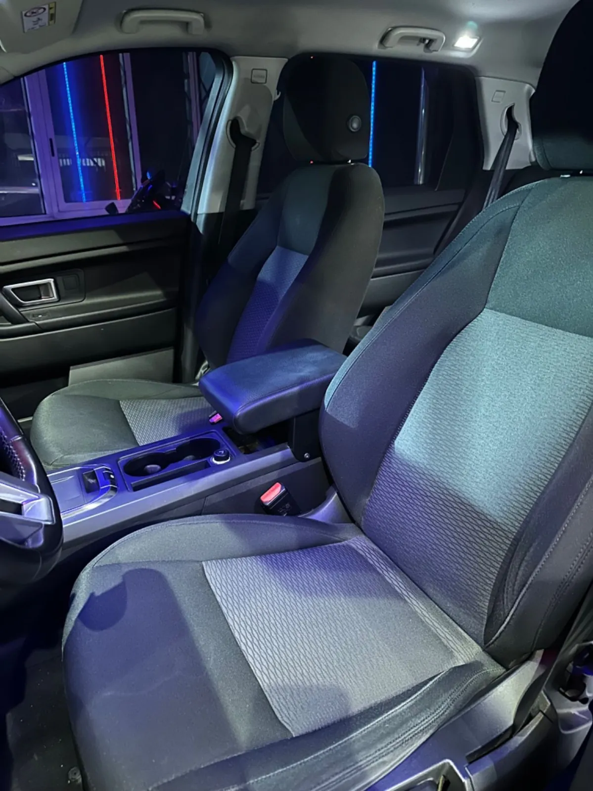 Land Rover Discovery Sport 2019 photo 5
