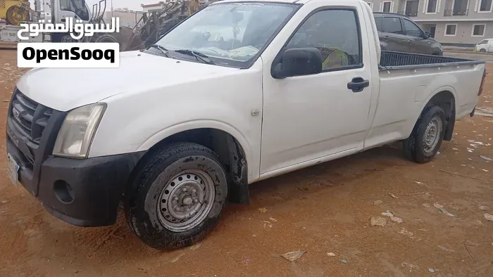 Isuzu D-Max 1999 photo 5