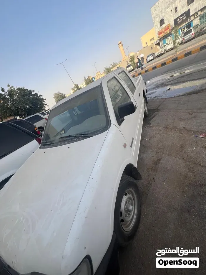 Isuzu D-Max 1999 photo 3