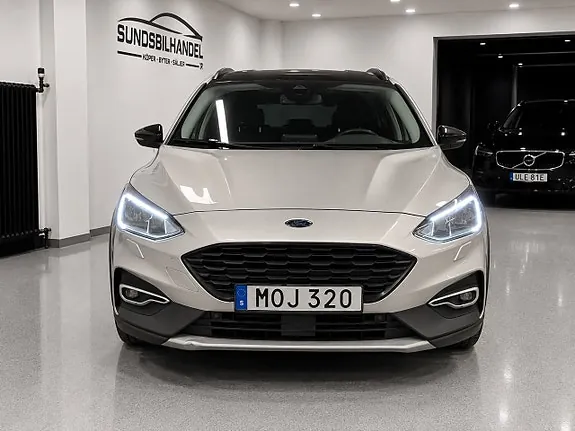 Ford Focus 2019 photo 2