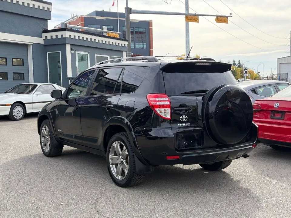 Toyota Rav4 2011 photo 4