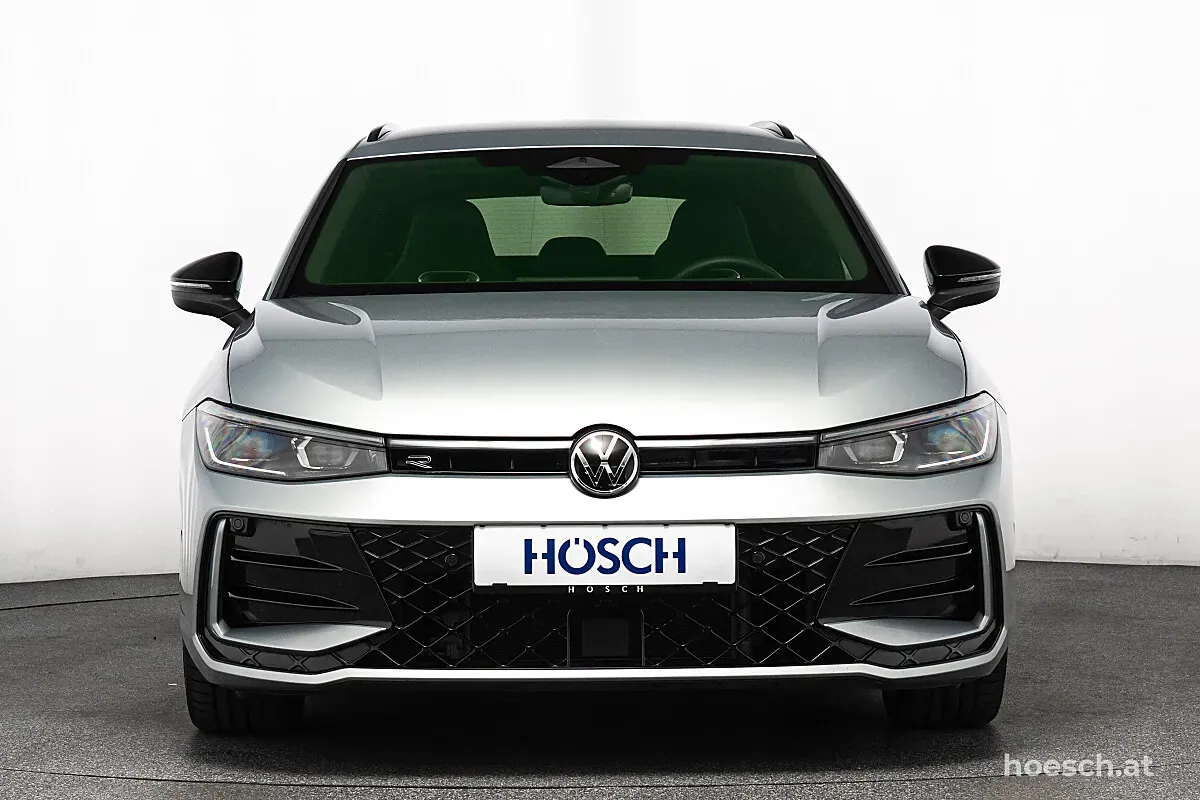 Volkswagen Passat 2025 photo 2