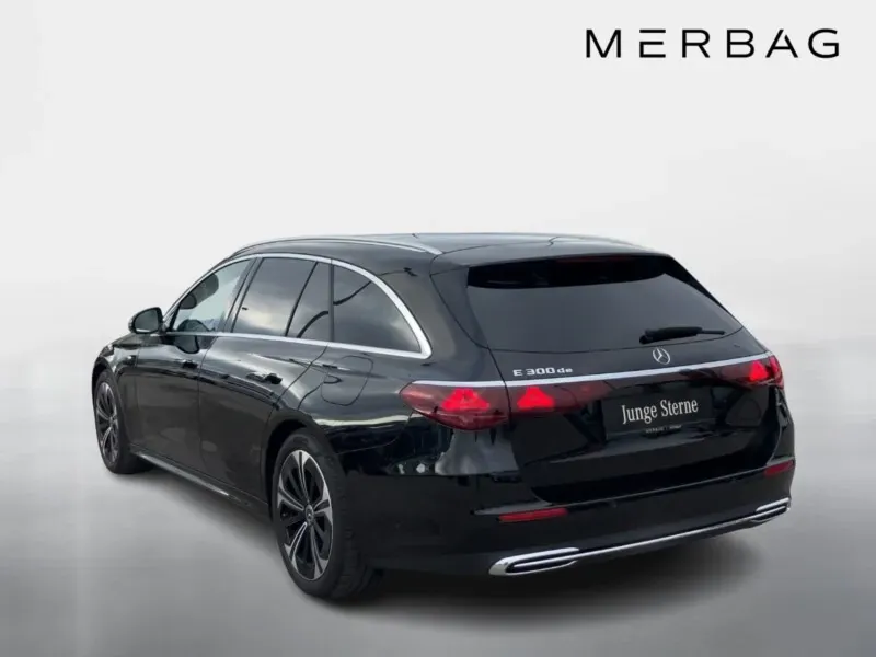 Mercedes-Benz E-Class 2025 photo 2