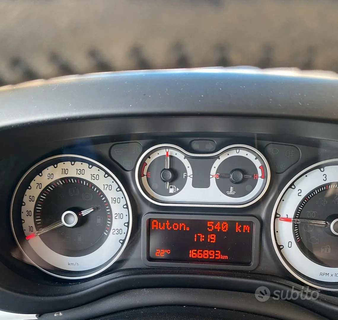 Fiat 500L 2015 photo 5