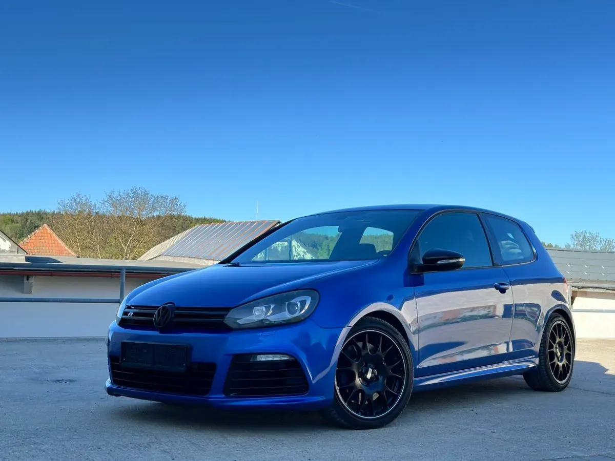 Volkswagen Golf 2010 photo 3