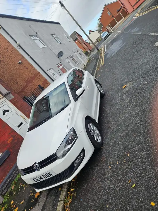 Volkswagen Polo 2014 photo 2